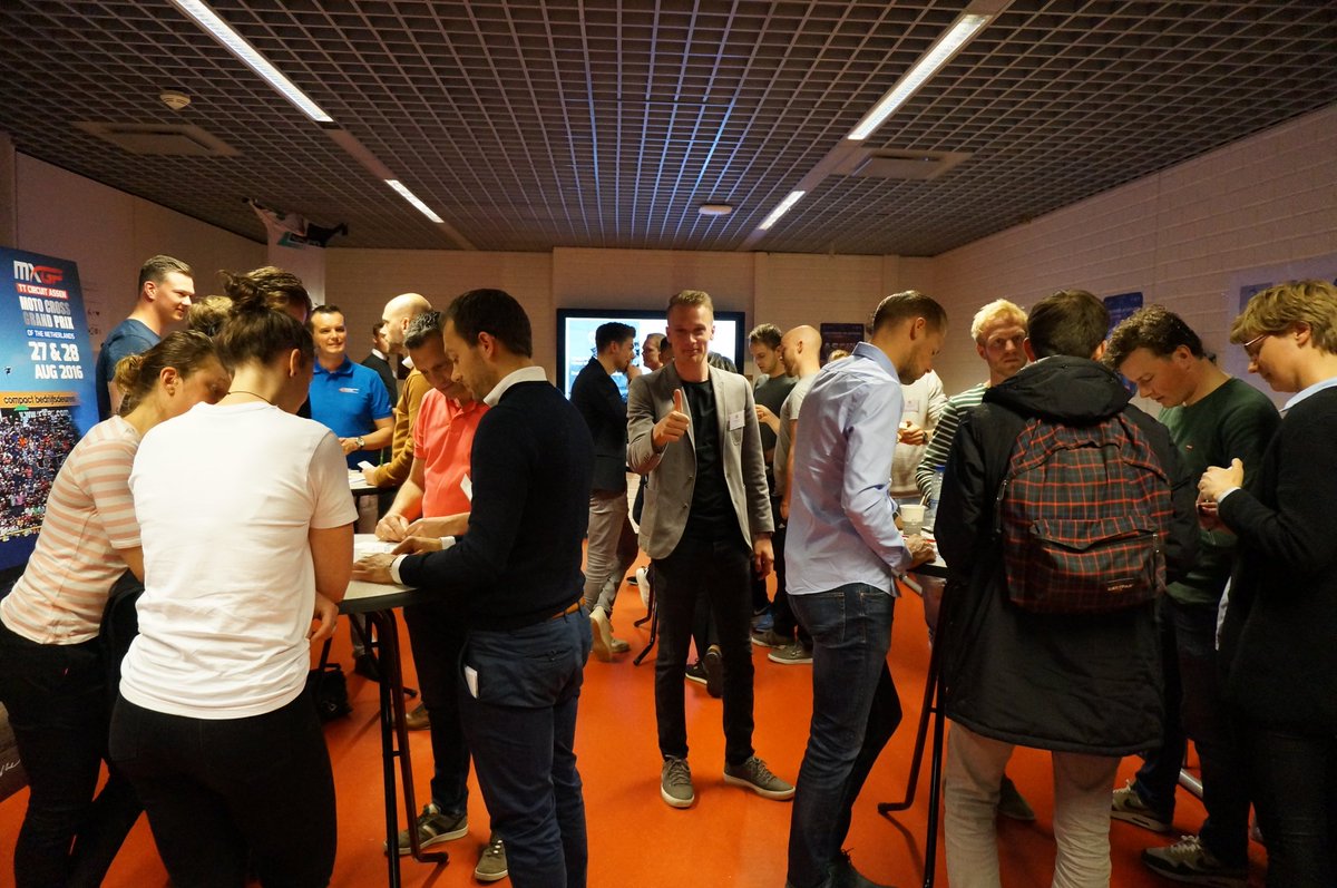 RenkemaTom's tweet photo. Workshop 'Toekomst van Sportevenementen' groot succes tijdens sportfestival 'Move' in kader van 100-jarige bestaan sportstudies. Mooie onderwerpen besproken met betrekking tot het side events. Trots op deze COP groep.  #kennisdelen #events #sport https://t.co/b6EKOKTp45