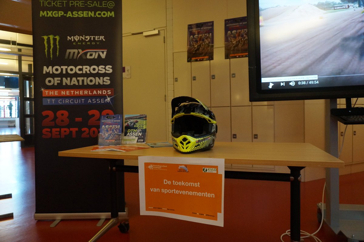 RenkemaTom's tweet photo. Workshop 'Toekomst van Sportevenementen' groot succes tijdens sportfestival 'Move' in kader van 100-jarige bestaan sportstudies. Mooie onderwerpen besproken met betrekking tot het side events. Trots op deze COP groep.  #kennisdelen #events #sport https://t.co/b6EKOKTp45