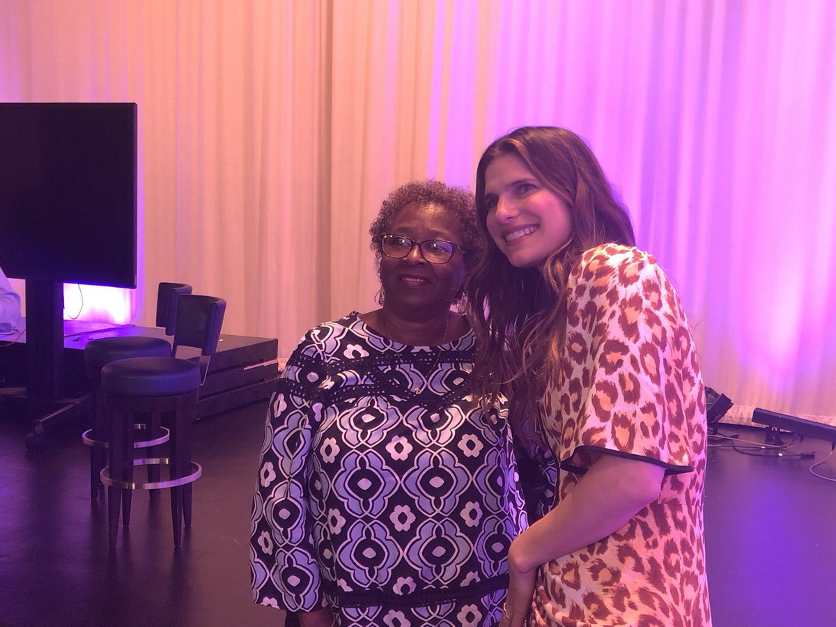 Actress <a href="/lakebell/">Lake Bell</a> was in Chicago for <a href="/WindyCityLIVE/">Windy City Weekend</a> and a screening. No wonder her show <a href="/BlessThisMessTV/">Bless This Mess</a> is funny...she's a riot! WCL audience got to screen the show and it was fun &amp; funny. Coming Tuesdays @ 8:30 PM <a href="/ABC7Chicago/">ABC 7 Chicago</a>