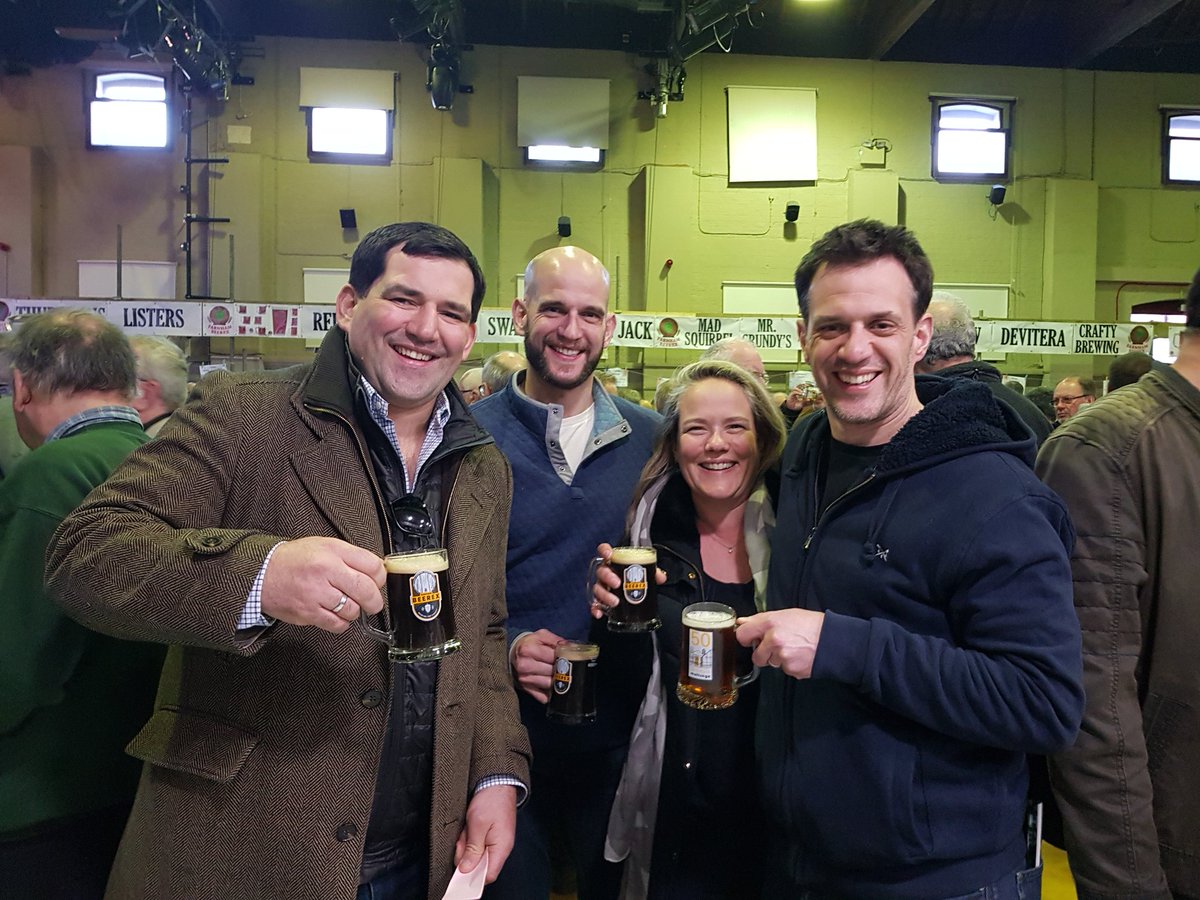 TimAldridge220's tweet photo. National siblings day yesterday... this evening is the first time the Aldridge siblings have been all together in 6 years. #togetherness #stateoftim = family https://t.co/ZC8ICVfYDl