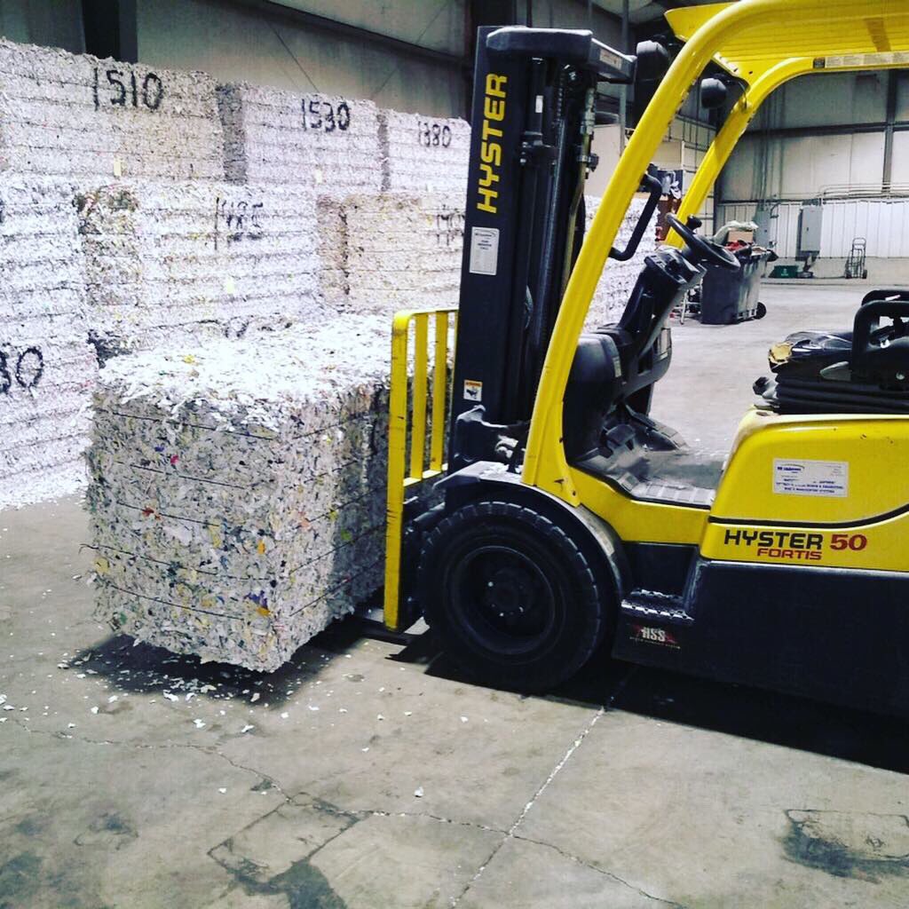 KnightHorst's tweet photo. Another tractor trailer load of #shredded paper #baled and shipped for #recycling. https://t.co/WvqCVMj00y