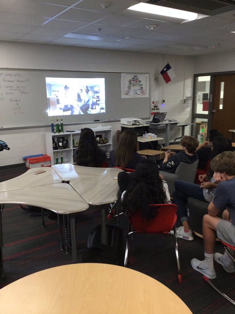 EricMelin4's tweet photo. @CoppellDebate @CodyKoontz82 CHS 9 Debaters learning about kritiks from 2019 Texas Forensic Association State Champions in Policy Debate Coppell DR https://t.co/0zpCgvevBP
