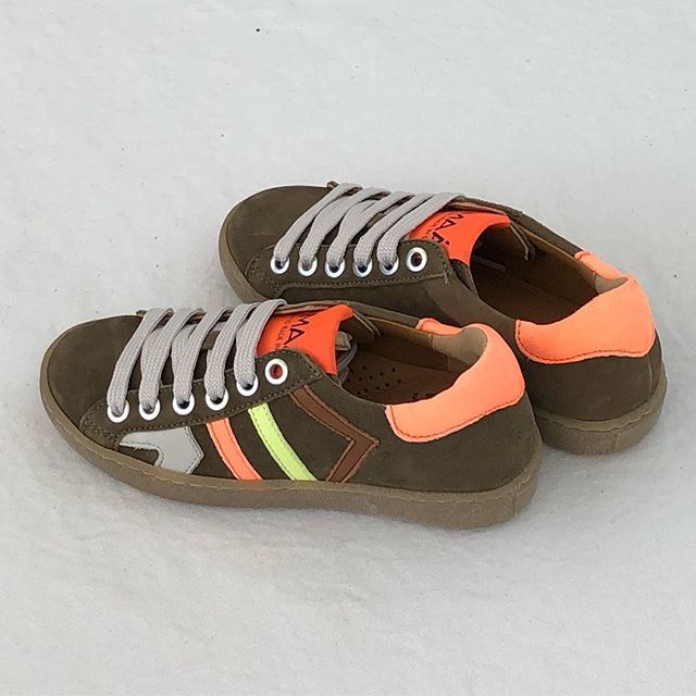 MAASHOES's tweet photo. We absolutely love this style 🤩🧡 Available from size 28 until 40 👏#maashoes #handmadeinspain #trendysneakers #kidssneakers #kidsshoes #colorfulshoes #comfyshoes #highqualitysneakers #uniquesneakers #ss19 #boyshoes #girlshoes #flagshoes #fluoshoes #in… https://t.co/j972KvgPo4 https://t.co/X3Gqzylptg