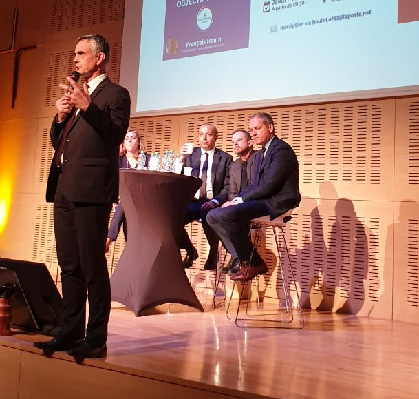 AvecRafikSmati's tweet photo. "Aujourd'hui en politique, il n'y a aucune cohérence entre la pensée et l'action" @B_Soubelet , vice-président exécutif d’ @ObjectifFrance .
#OF63 #ClermontFerrand https://t.co/9Sq4TRm2u1
