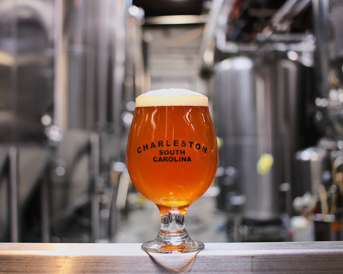 Small Batch Experimental West Coast Double IPA #3 is currently on tap!
This big beer is dangerously smooth but not overly bitter with lots of citrusy, juicy hop character and a touch of maltiness. 
9.6% ABV 60 IBUs
#smallbatchbeer #drinkpalmetto