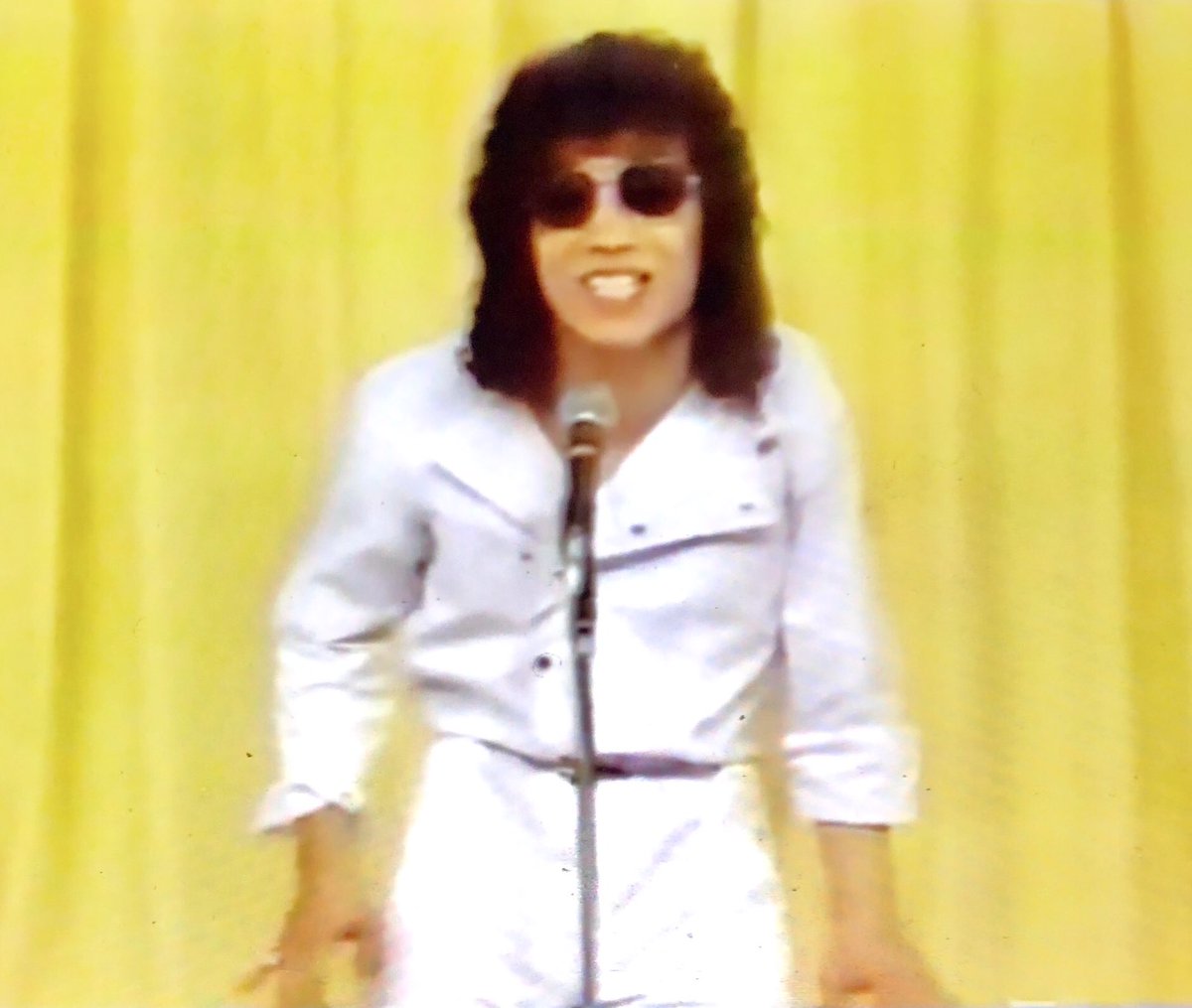1980年4月12日、 日テレで「お笑いスター誕生!!」 スタート。初代