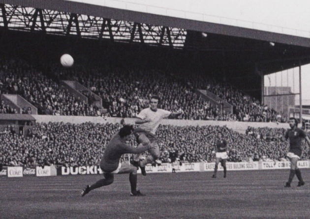 #TerryAnderson scores at #PortmanRoad in a 2-1 win in Aug 72. #NorwichCity's 1st ever victory in the top flight( Archant ) @NorwichCityFC #NCFC @NorwichCityFSC