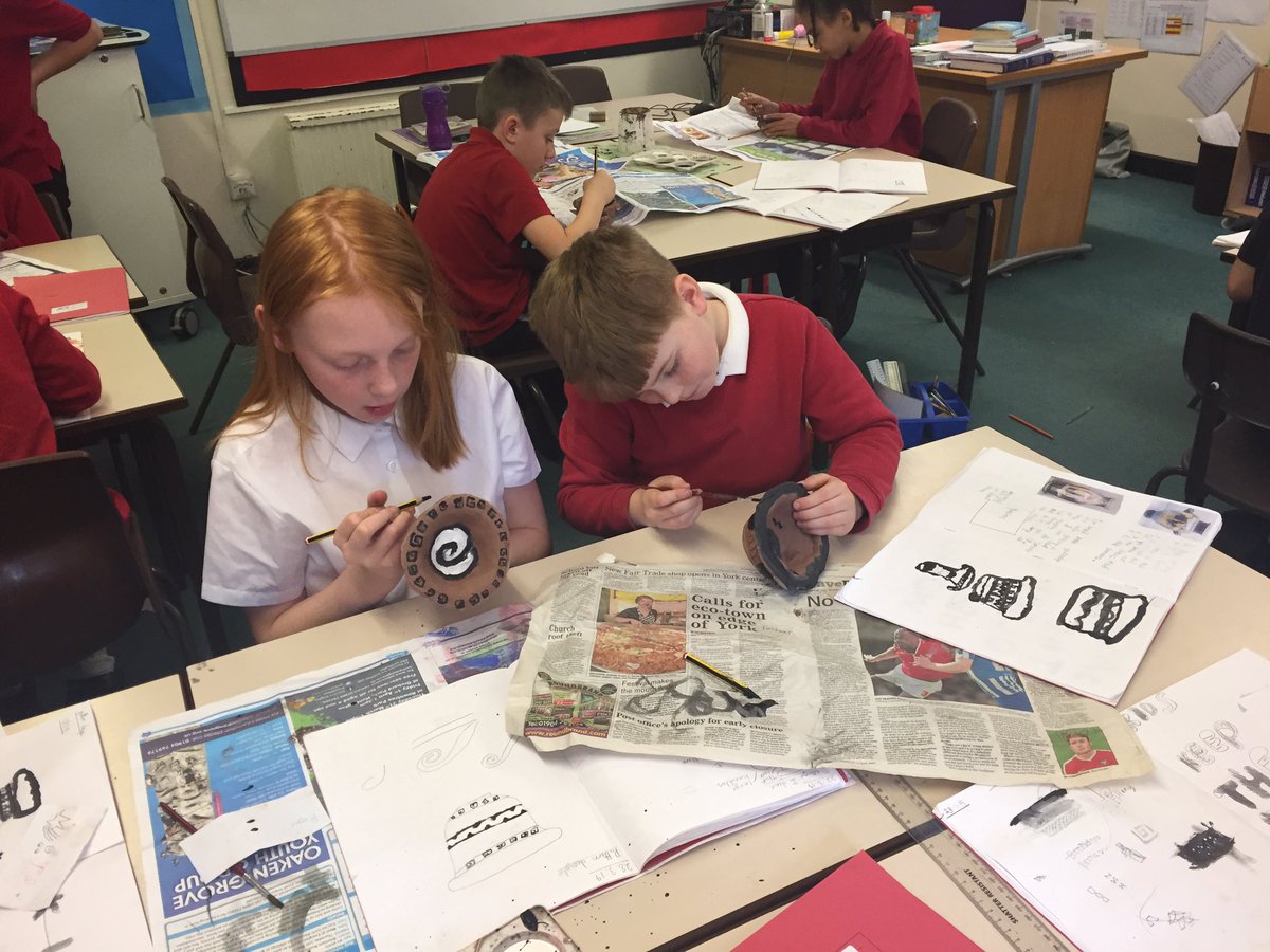 MissBrownYork83's tweet image. Team 5HB were definitely team awesome today✨ - they worked super hard all morning and were very content this afternoon painting their clay pots. #HappyChildren #HappyTeacher #AlmostEaster @robwilkprimary 🖌☺️💆🏼‍♀️