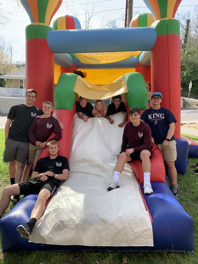 drgchristian's tweet photo. Our Spring into Summer Night @BTCS_Anderson is a huge success! Shout out to all of our community partners for the support! #Design #Camp #Makerspace #Camp #SummerLibrary #Camp #Kinder #Registration #memorymoments https://t.co/EdUrXnz82r