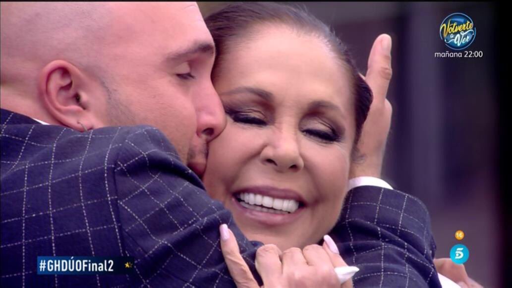 ¿QUE ENCUENTRO TE HA EMOCIONADO MÁS? 

🔁-Kiko
❤️-María José 

#GHDÚOFinal2