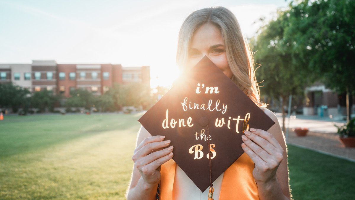 amandatriboulet's tweet photo. βπ» out ASU #ARIZONASTATEUNIVERSITY #GRADUATION #FinallyDoneWithThisBS https://t.co/7AKvWlHUZI