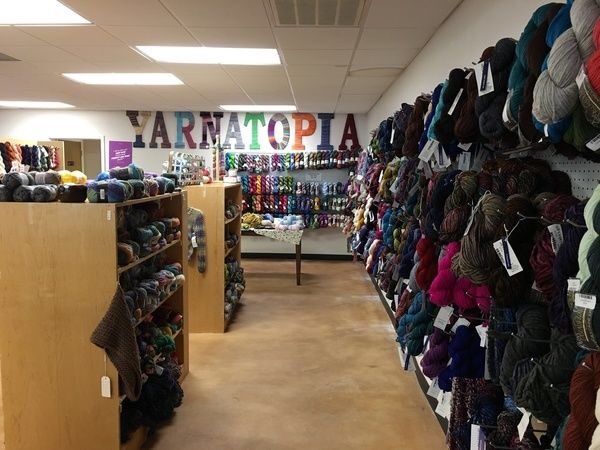 cutoutandkeep's tweet photo. We visit @yarnatopia8407 in #OklahomaCity for #ShopShowcase and learn how-to #knit a dropped stitch scarf - https://t.co/YLWeb8lFrP
#shop #store #craftshop #artshop #craftstore #retailtherapy #yarnstore #yarnshop #knittingshop #knittingstore #yarn #wool #knitting #supplyshop https://t.co/3NDZbXGOWK