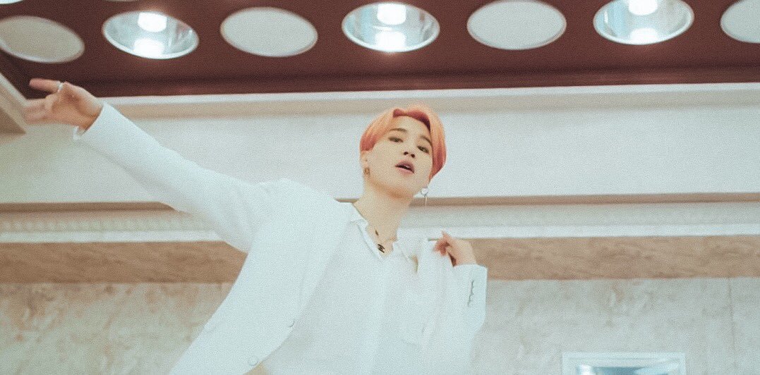 channie_soffty's tweet photo. Im still a bit out
of it like... the comeback is tomorrow.... like
I T' S
T O M O R R O W!!!
Who's still like not mentally an emotionally ready??? Cuz I know I'm not 😥 *I'm freaking* ❤❤❤❤❤❤❤
@BTS_twt
#MAP_OF_THE_SOUL_PERSONA
#BoyWithLuv
#BTSComingBack
#ARMY https://t.co/L3NjeivP9z