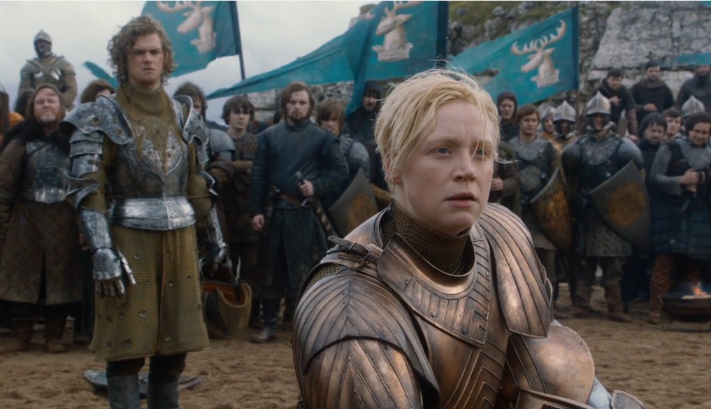 2x03: What Is Dead May Never Die- #BrienneOfTarth le gana en un combate a L...