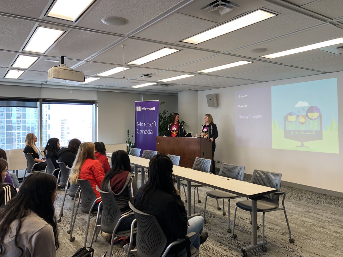 RenaVandersteen's tweet photo. Another #digigirlz event wrapped up! So thankful for being a part of a community that supports #WomenInSTEM Thanks for having me back. I hope to be involved again next year! @digigirlzwpg https://t.co/x35GIBl8Xr
