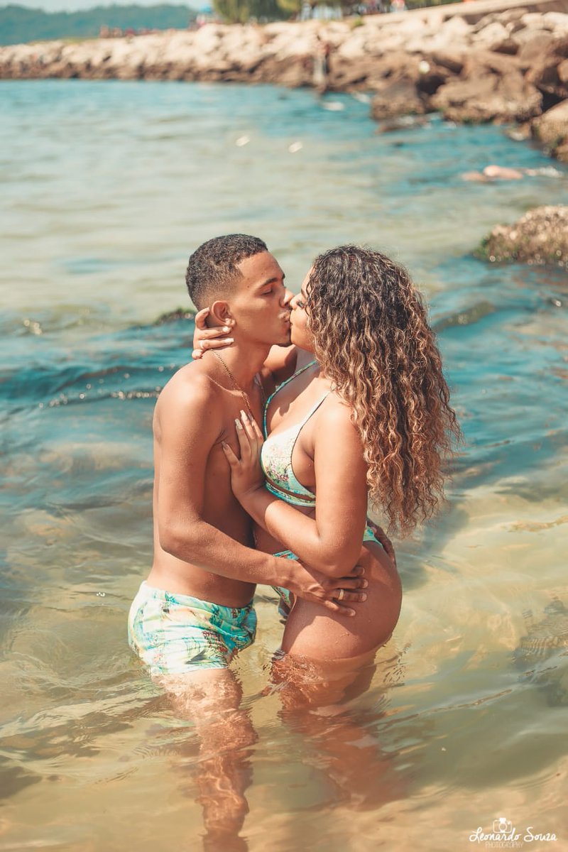 RayyVitoria8's tweet photo. E um sonho tão lindo de amor Vou viver com você 🎶👫💍 https://t.co/qzUw7JChda