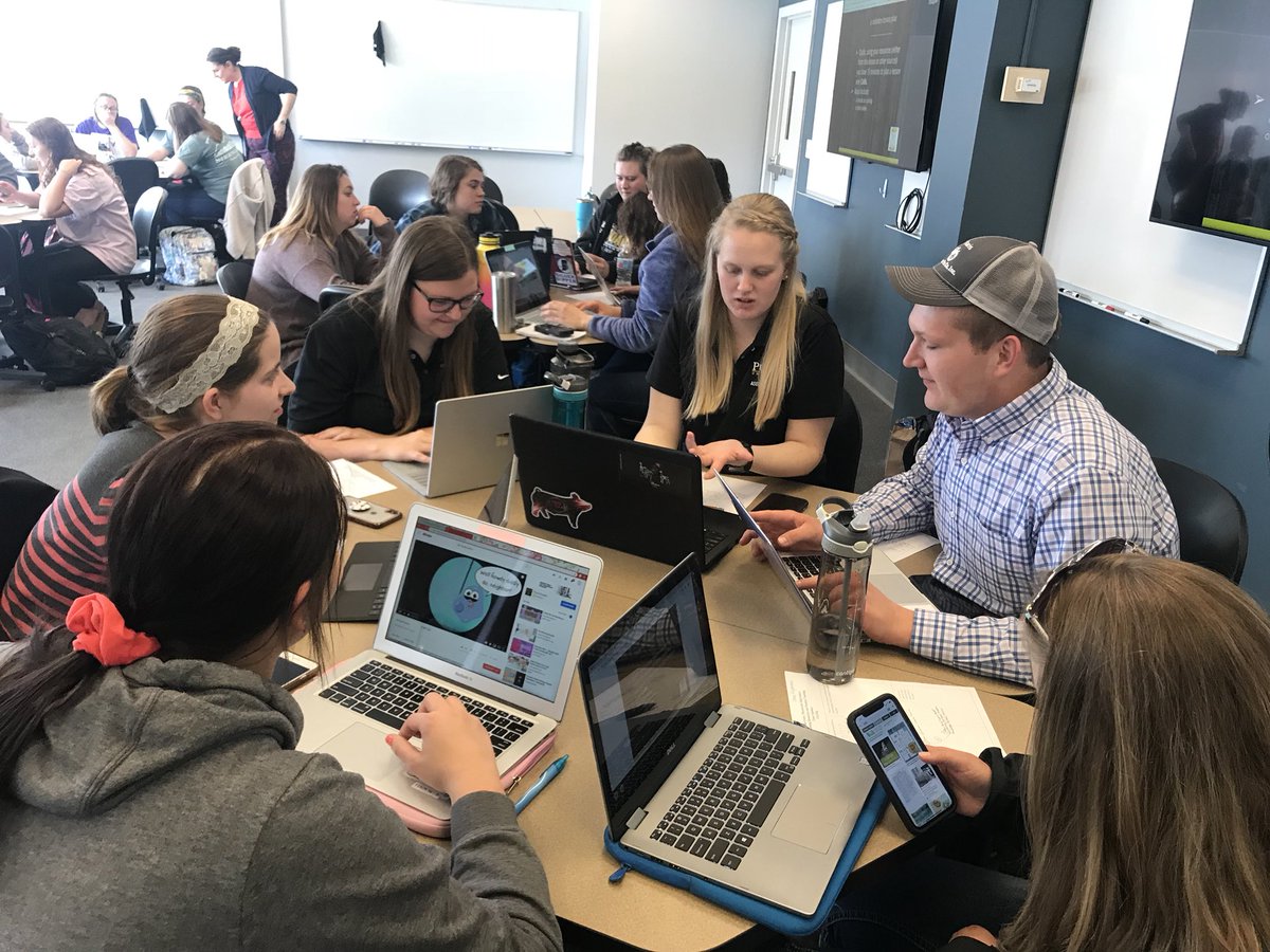 MrsMcCrearyMHS's tweet photo. Had the pleasure of talking to future student teachers in YDAE 319 at Purdue University today! They got hands on with technology integration in the classroom and hopeful learned more about being an Agriscience Teacher. @PurdueASEC #BeMooreEngaging https://t.co/G97VQB7wKE