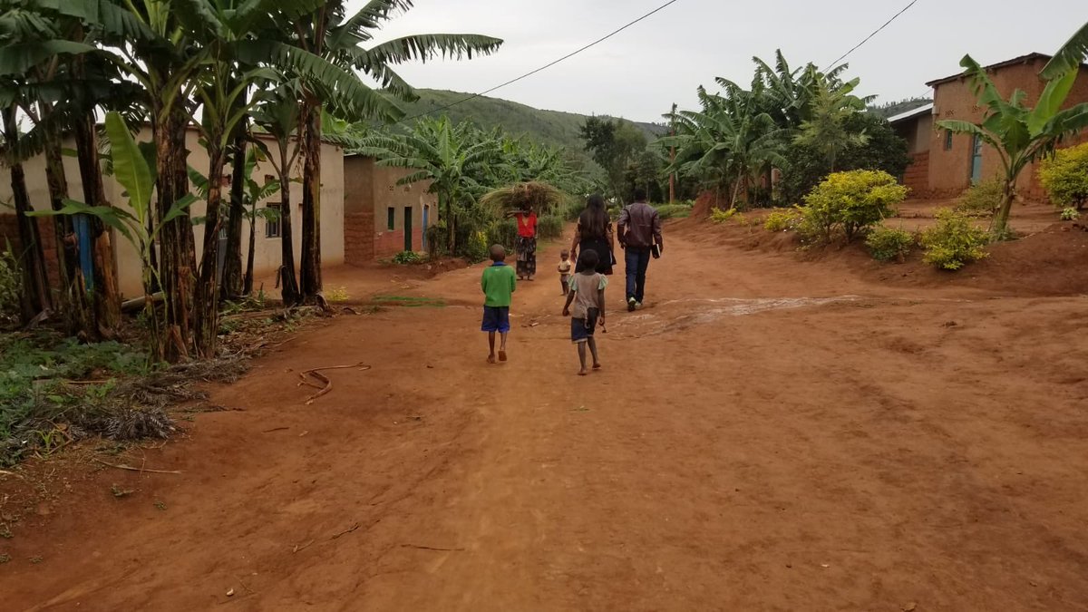 UConnHDI's tweet photo. This week, Dr. Powell hiked the path with Peter Barebwa traveled by patients in villages surrounding Rwinkavu hospital. They discussed the innovative ways the Partners In Health @PIH hospital is mobilizing it’s #CHWswork force and fostering community-clinical integration. https://t.co/aUCdLxWgmx