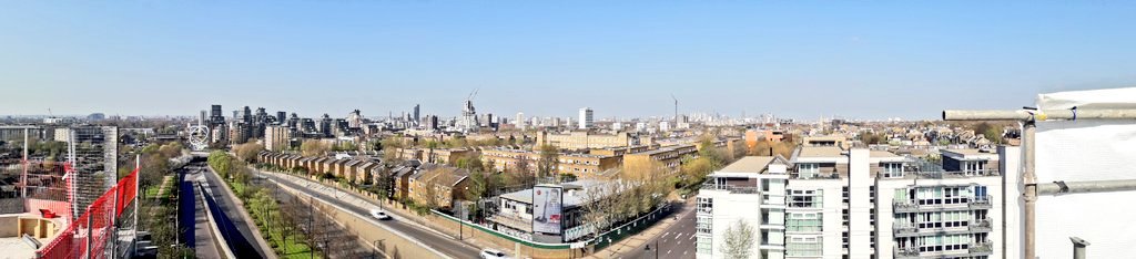 Great views over London today from the roof of our @WatesGroup #SignatureWandsworth project,  only two concrete pours to go #toppingout