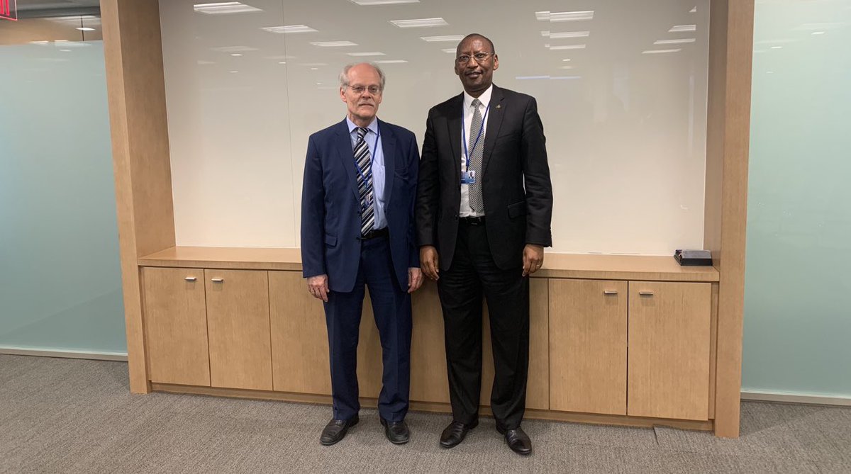 CentralBankRw's tweet photo. On the sidelines of #IMFmeetings Governors @rwangombwajRW &amp; Stefan Ingves signed an MOU between @CentralBankRw &amp; @riksbanken that will foster a cooperation &amp; exchange of experience between the two banks, in the areas of Monetary Policy, Financial Stability &amp;Policy Communication. https://t.co/o5Hs6Ywd89