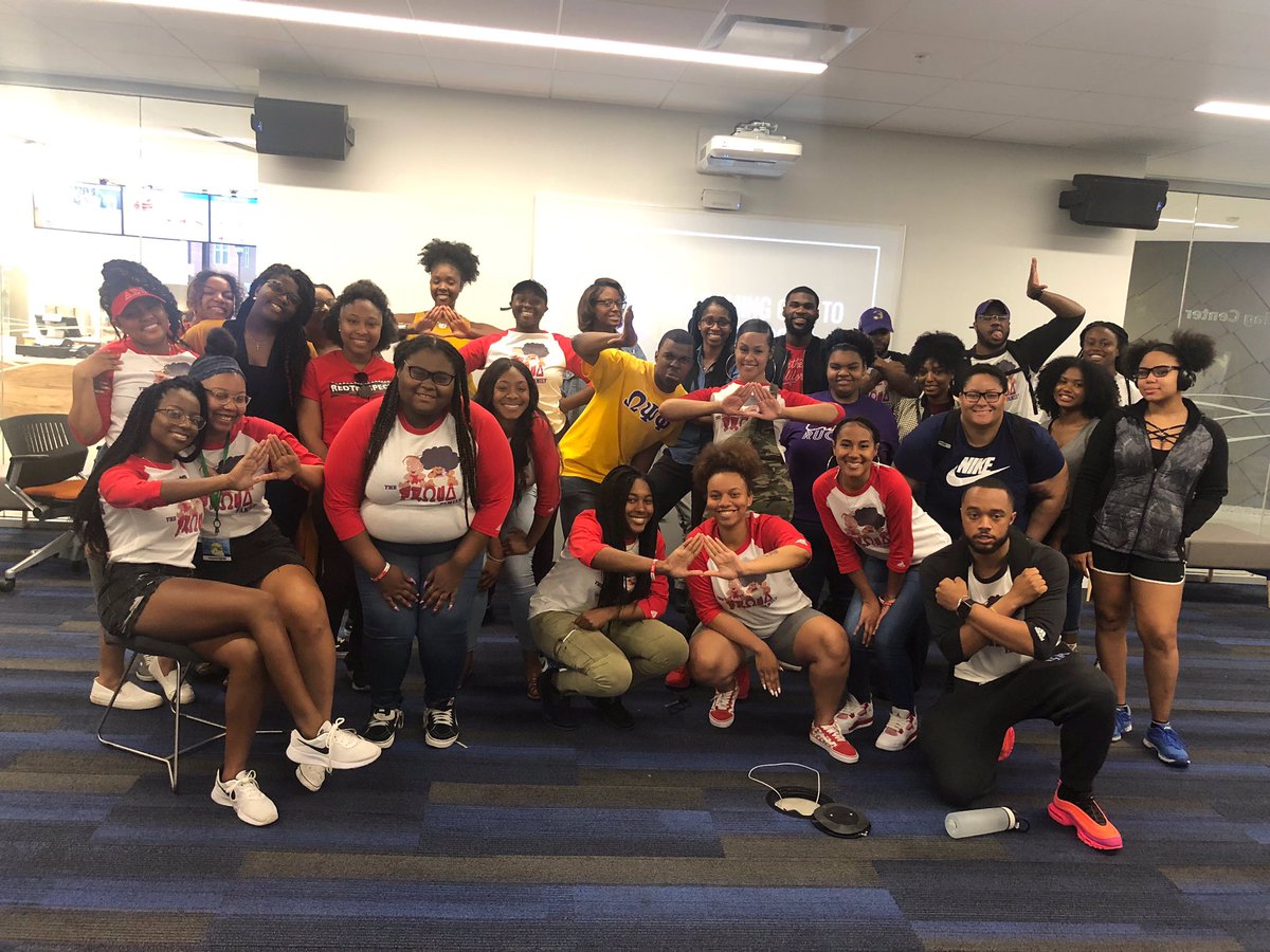 MuEpsilon_DST's tweet photo. We want to thank everyone who came OWT to learn and
fellowship with us and @RHO_LAMBDAQUES this week! We enjoyed you all and we hope to see you all again around this time next year ❤️💜 #quedelta #deltasigmatheta #omegapsiphi #proudfamily https://t.co/35YzO8zqTs