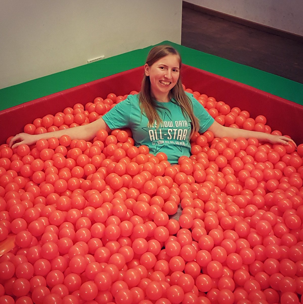 TheHeidiK's tweet photo. "How teaching others helps you sharpen your skill" - brilliant, inspiring talk by @TriMyData at tonight's @BerlinTug. Many thanks to @DilyanaFlower and @Korbanbeter for organizing and to @home24_de for hosting! #ballpit #tuglife #tableauswag #allthebuttons #datafam #BerlinTUG https://t.co/QZENBYEB5n