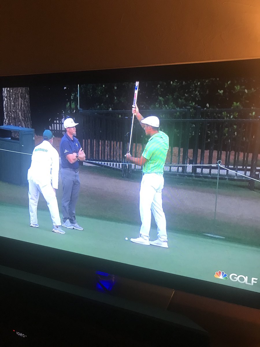 “Tighten up Steve! I know this thing is 1/10 of a one degree off! And if you don’t get it right my caddie is gonna lay you out.” <a href="/Sikgolf/">SIK GOLF Global</a> @b_dechambeau <a href="/TheMasters/">The Masters</a>