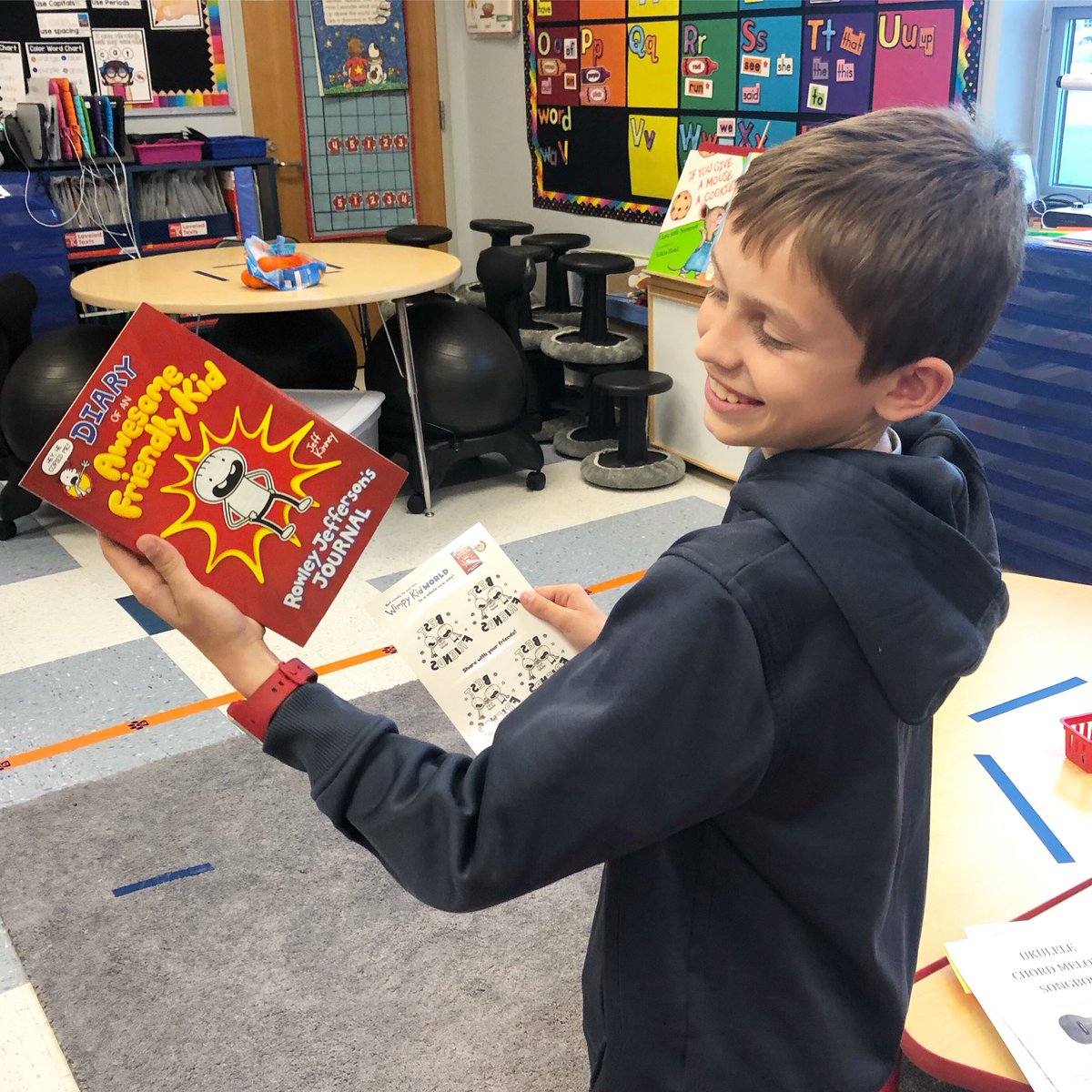 KinderKelly5's tweet photo. The look on your kids face when the brand new @wimpykid @diaryofawimpyk arrives from the preorder and he realizes it’s written from Rowley Jefferson’s point of view!

#growingareader #diaryofawimpykid #diaryofanawesomefriendlykid #newbook #hotoffthepress @TWebb29028 https://t.co/MbbmQvJtUi