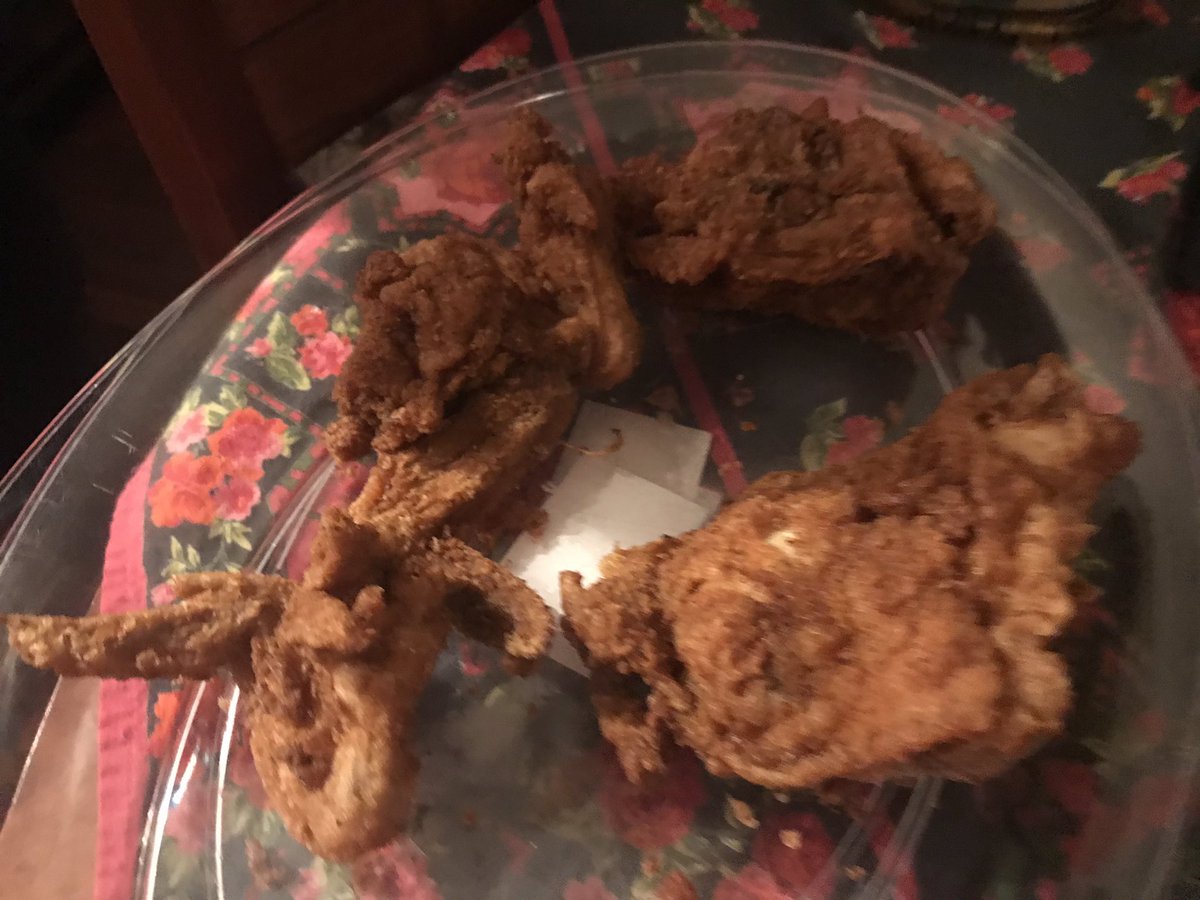 MiaMBloom's tweet photo. We finished #T2Conference chez moi with unlimited wine, scotch, & tequila w/ @Aud_Alexander @paulgharwood @jamesigoewalsh @DaveedGR @eriklg @DanKaszeta muchlinski @JennaEJordan, the grad students & “five whole fried chickens & dry white toast” & only daveed got the reference! https://t.co/rUAcUHKRiM