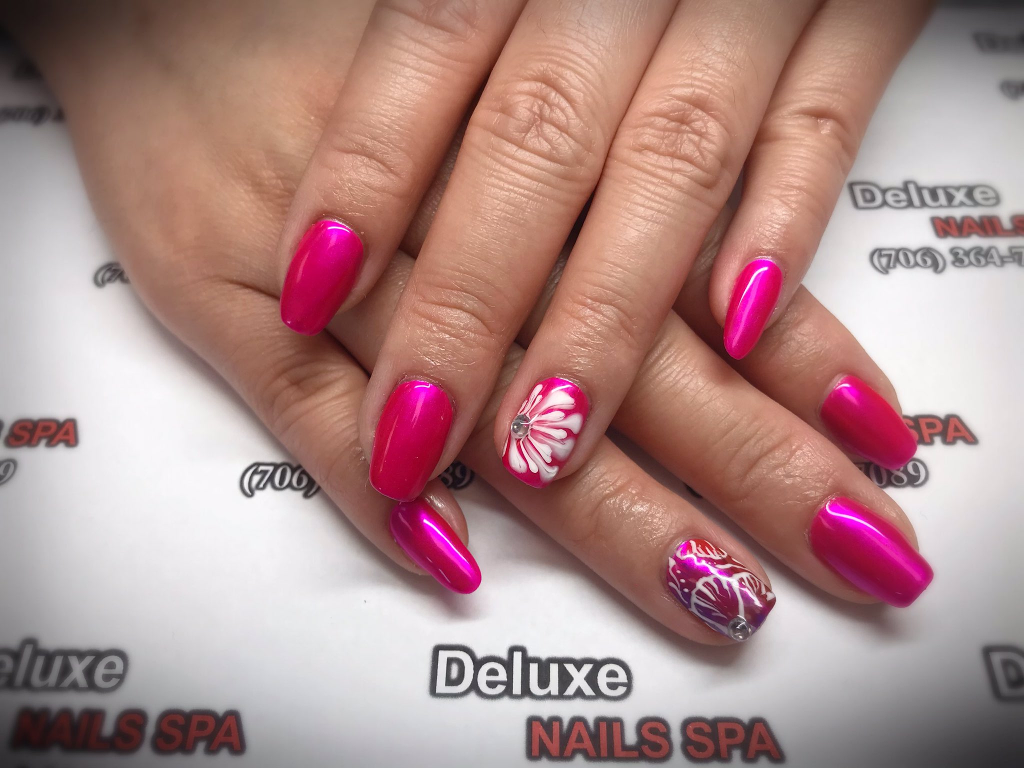 Deluxe Nails and Spa 2: Read Reviews and Book Classes on ClassPass