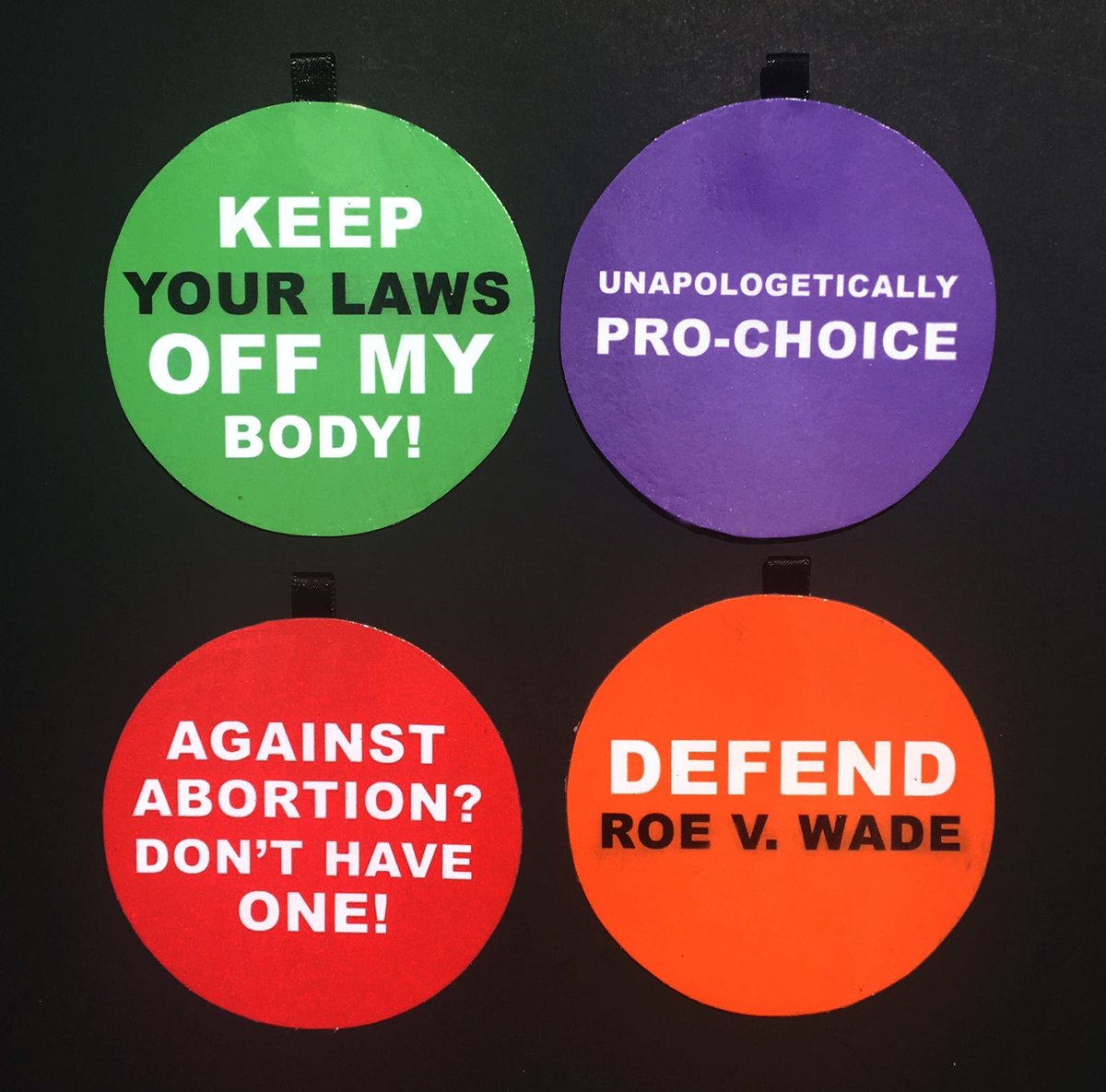 ProChoice954's tweet photo. Do you have tix for the Karaoke-a-Thon? Sat 4/13 at 6:30-10PM FtL. Handcrafted necklaces donated by Miami artist Alessandra Mondolfi. See more of her protest props & activist artwork via her IG @alessmondolfi #bowl19 #BWEF BUY tix: https://t.co/XGo05vkDgi https://t.co/jE0eu3MWU6