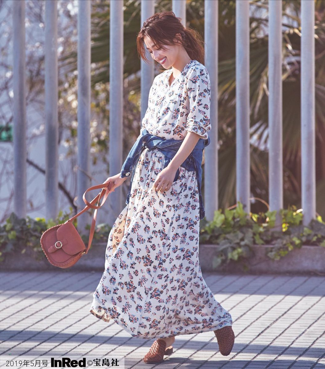 O Xrhsths American Eagle Japan Sto Twitter Inred5月号 中村アン Annenakamura さん着用の 花柄ワンピース が発売しました フェミニンにも スニーカーやマウンテンパーカーと合わせてカジュアルな着こなしも楽しめる フローラルマキシドレス 4 990円 税抜