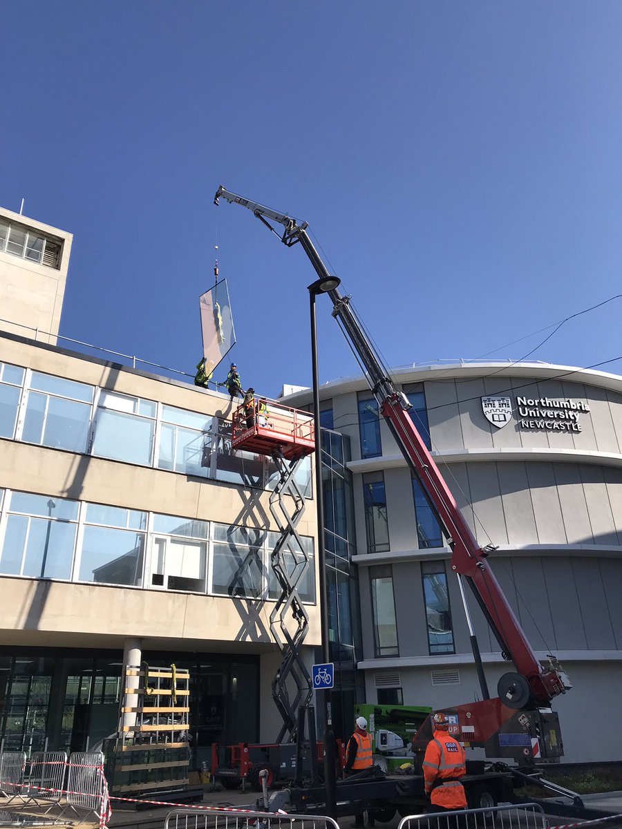 Nice easy roof glass replacement with <a href="/GGRGroup/">GGR Group</a> this morning at Northumbria uni