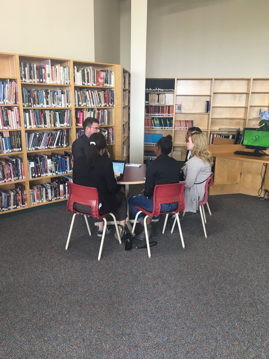 kate__weber's tweet photo. We practiced the art of a good interview, handshakes and how to make a good impression. This project integrates grade 10 ENG/SS/MATH for a real-life event that lasts two hours. Such a huge success. Thank you to all who joined us! #gpcsd #edchat #HSredesign #redesignrebels #MFWHSR https://t.co/ra3vISYN1v