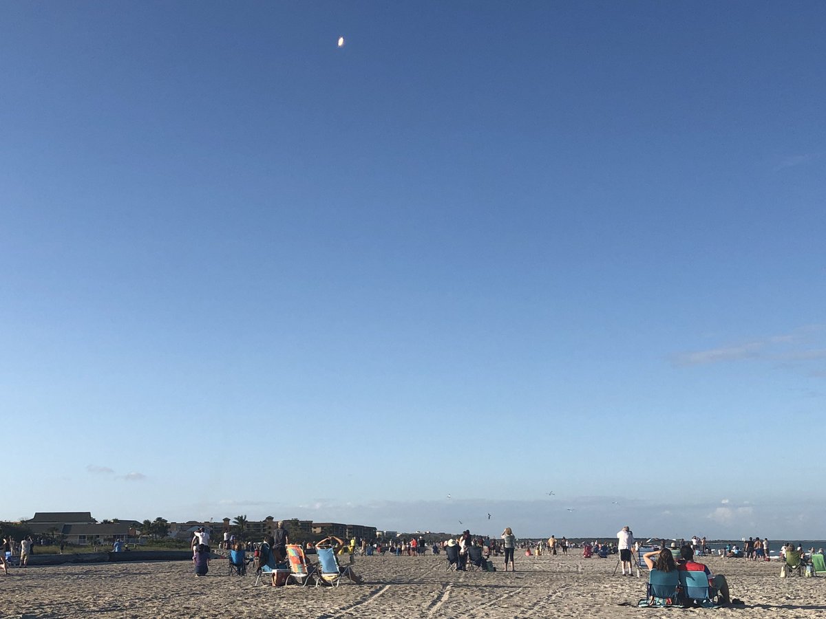 ChristinaBee321's tweet photo. @SpaceX Go Falcon Go! #FalconHeavy #spacex #CapeCanaveral #TheSpaceBetween https://t.co/9mrGrTDcBp