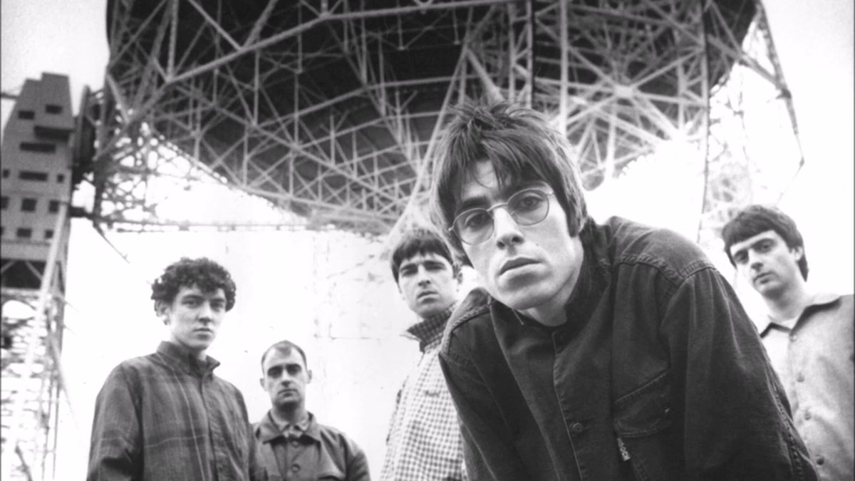 A 6 días de la muerte de Kurt Cobain, y el consiguiente declive del grunge, Oasis lanza en 1994 'Supersonic', primer single de una de las bandas ícono del britpop y la que comenzó a girar el foco del rock nuevamente hacia Inglaterra.