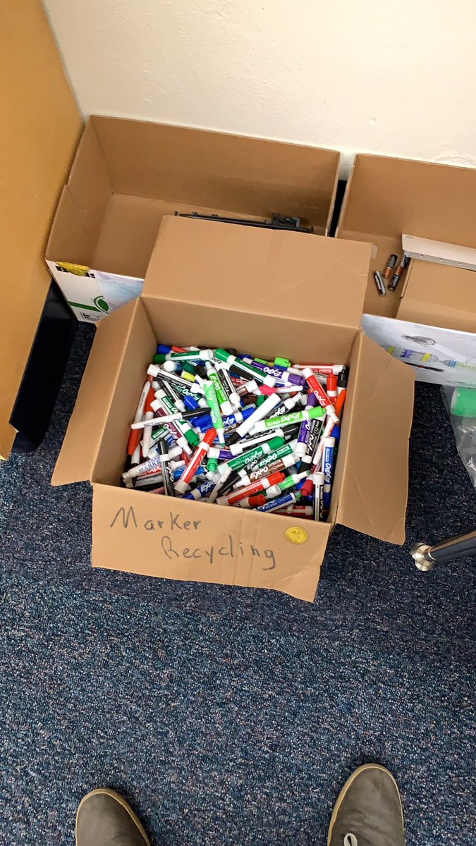 KyleJwilke's tweet photo. We are getting close to 7 pounds of markers for recycling. If your school isn’t taking advantage of @Crayola #colorcycle program, get on board. #greenedu #recycle #freecycle #plasticwasteleavesinhaste https://t.co/2fmsoQfmHH