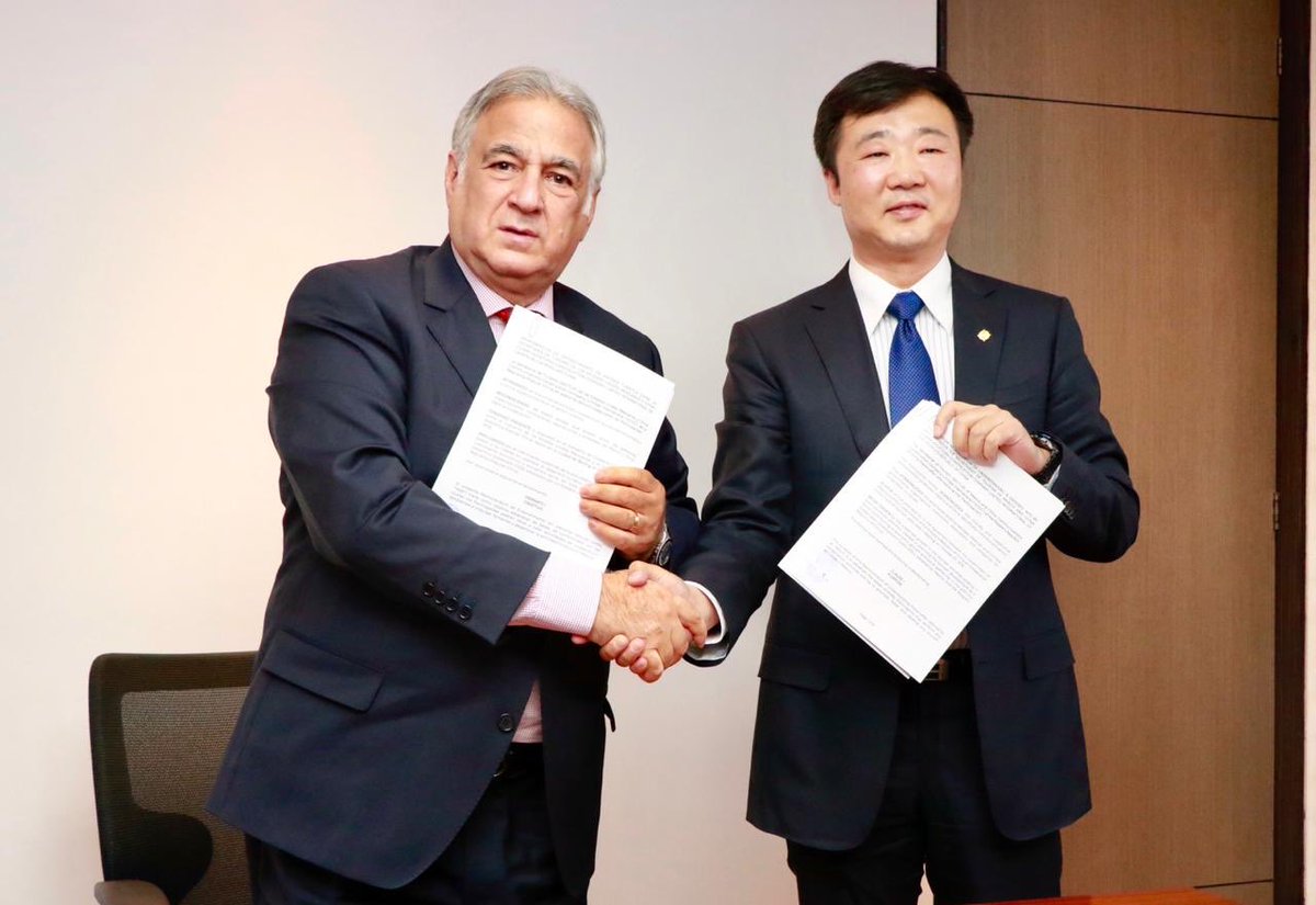 SECTUR_mx's tweet photo. Este Convenio con China Communications Construction Company tiene como objetivo establecer las bases de conformidad con las cuales los participantes podrán llevar a cabo actividades de cooperación tendientes a impulsar, fomentar y desarrollar la actividad turística en México. https://t.co/Xc4nut9AiO