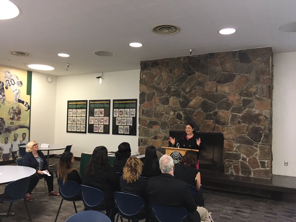 Celsran's tweet photo. Graduation Day 7 students completed the HSA Cohort VIII@LAVC. Congratulations to to our students🎉some job offers were made and we are happy that all of our students are interviewing tomorrow@LACOEGAIN_Noemi @LACOE_DavidMan @LACOEGAINSFV @LACOEGAIN_Steve @lacoegainstt @LACo_DPSS https://t.co/N4IhkNLNfO