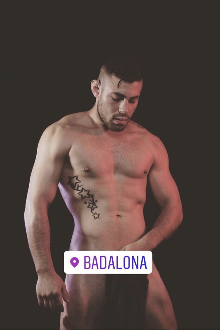 AlexDimitriCF's tweet photo. Feliz noche! @Alexander97XXX @Alex_BlonndXXX https://t.co/8ult5a1CIM
