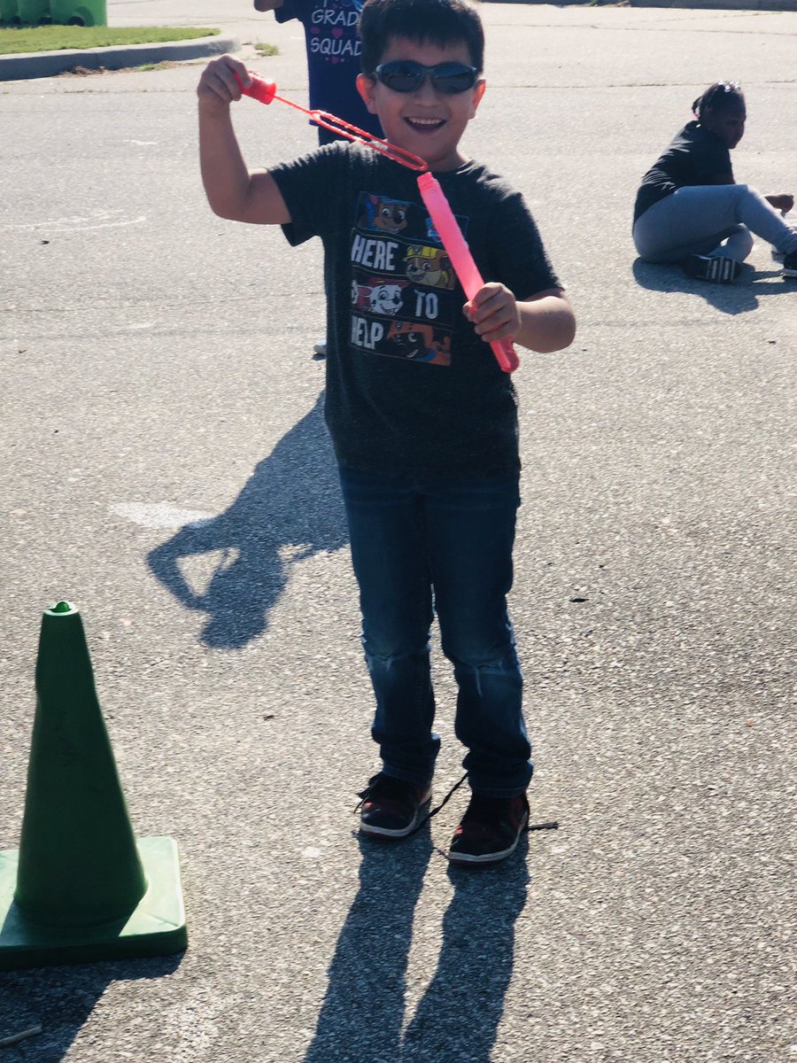Kesars_peacocks's tweet photo. We love field day! @NSECrickets @TalentedTigers https://t.co/9SJ6GzJNOu