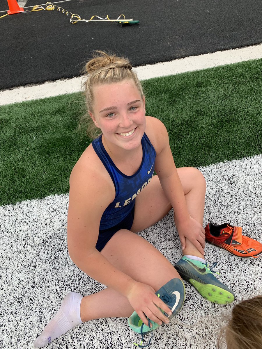Lemont Girls XC & TF tweet media