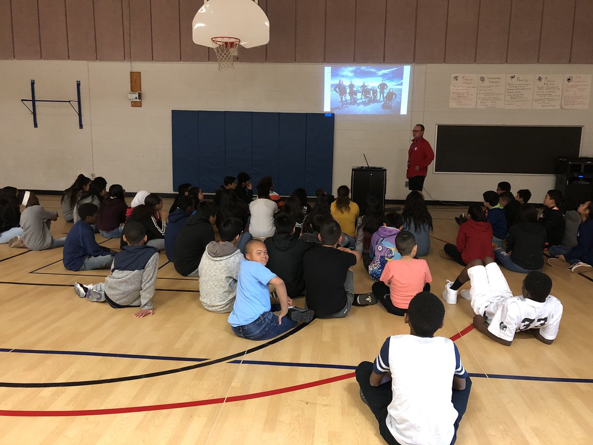 WeAreAble99's tweet photo. 5th graders participating in an adapted PE class today and learning all about special Olympics! #walkinourshoes @SOlympicsVA @SpecialOlympics @woodleyhillses https://t.co/ttWbrt0GPW