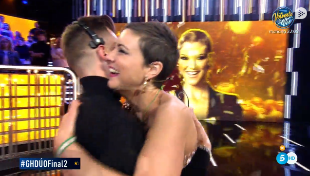 María Jesús abraza a todo el mundo esta noche #GHDÚOFinal2