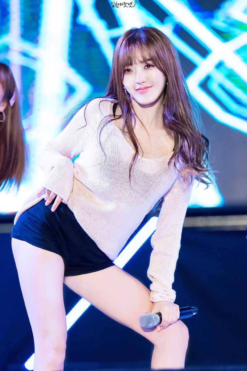 aoapictures's tweet photo. 181020 – chanmi
© 김찬미닷넷 https://t.co/XrBCsSR33d