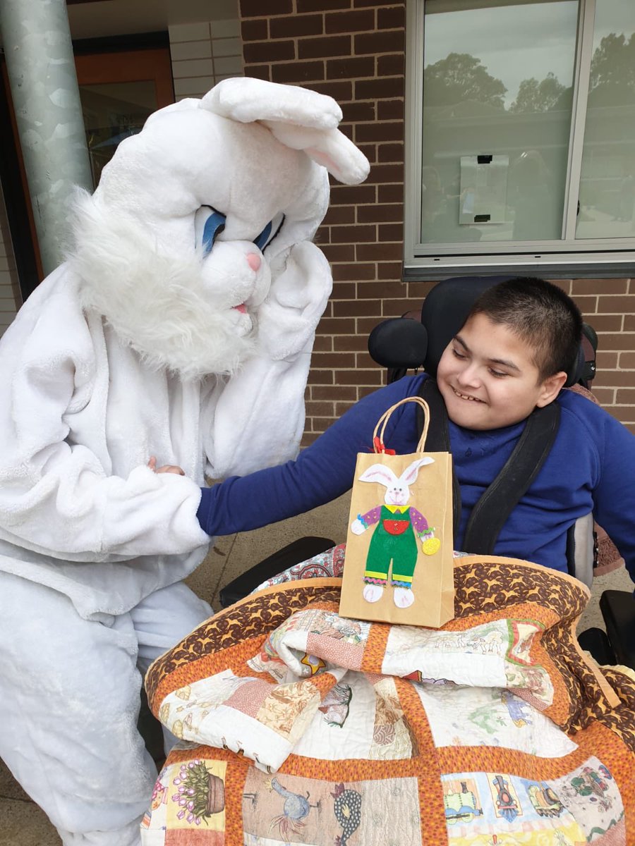 WangeePark's tweet photo. Happy faces all around as the Easter Bunny paid a visit to @WangeePark https://t.co/wkhURbnEl8