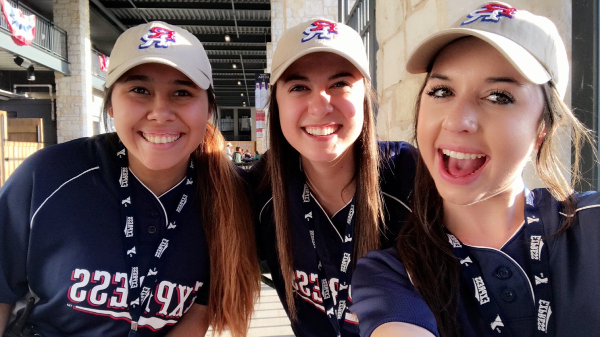 bre_martinez5's tweet photo. Great day for some Round Rock Express baseball⚾️⚾️ #ExpressScoreboard https://t.co/LalHhvIWLz