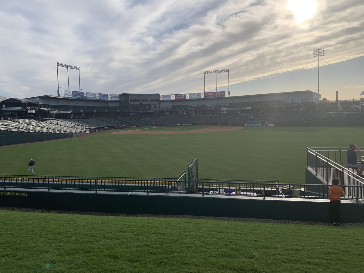 bre_martinez5's tweet photo. Great day for some Round Rock Express baseball⚾️⚾️ #ExpressScoreboard https://t.co/LalHhvIWLz