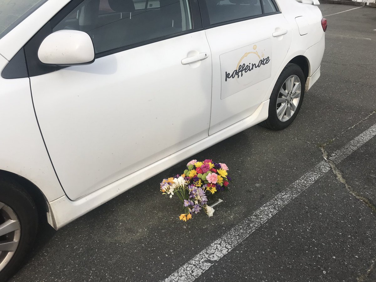 JoshChapinNews's tweet photo. Lots of love and support for Kong Lee tonight in @CityofDurhamNC. Flowers set up next to #kaffeinate car downtown with words scrawled in wind shield. #DurhamExplosion #ABC11 #DurhamStrong https://t.co/bylAFxg3Q8