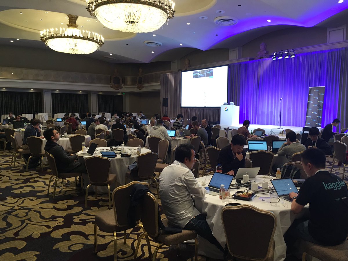 Last hour of #KaggleDaysSF offline competition, time to select final submissions. Who is going to win? #KaggleDays #kaggle